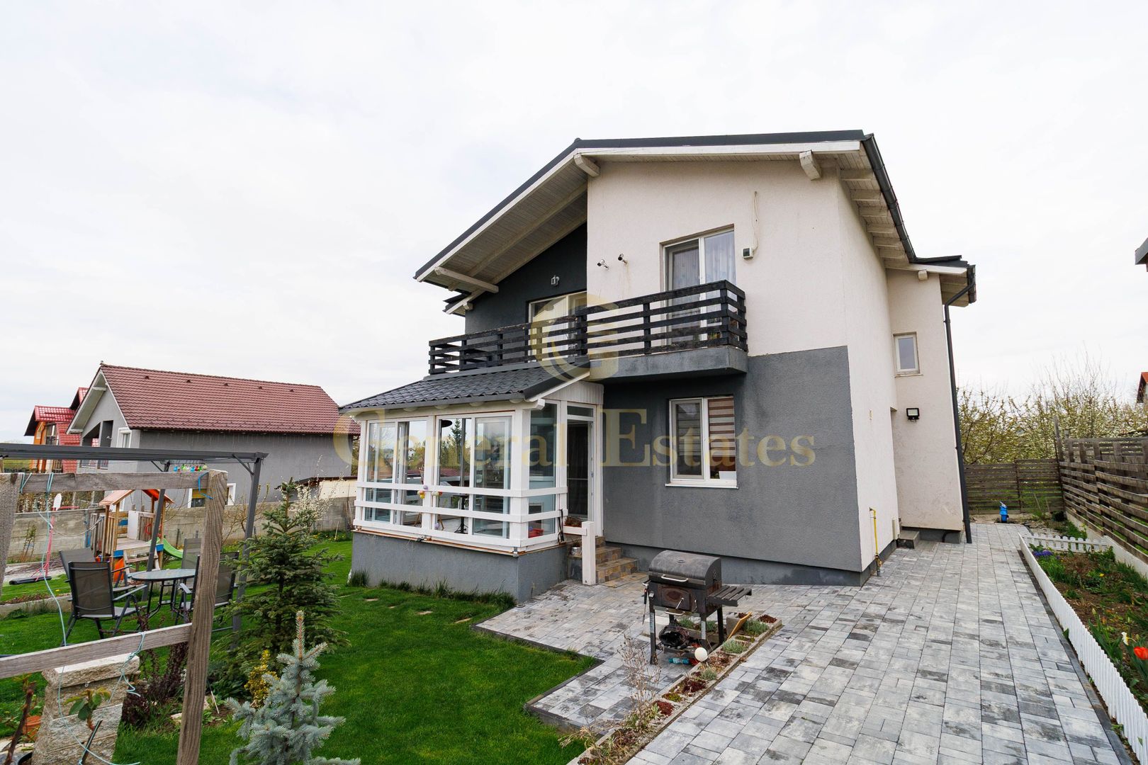 Casă de vânzare în Bod (lângă Brașov) – complet mobilată - Poză 1