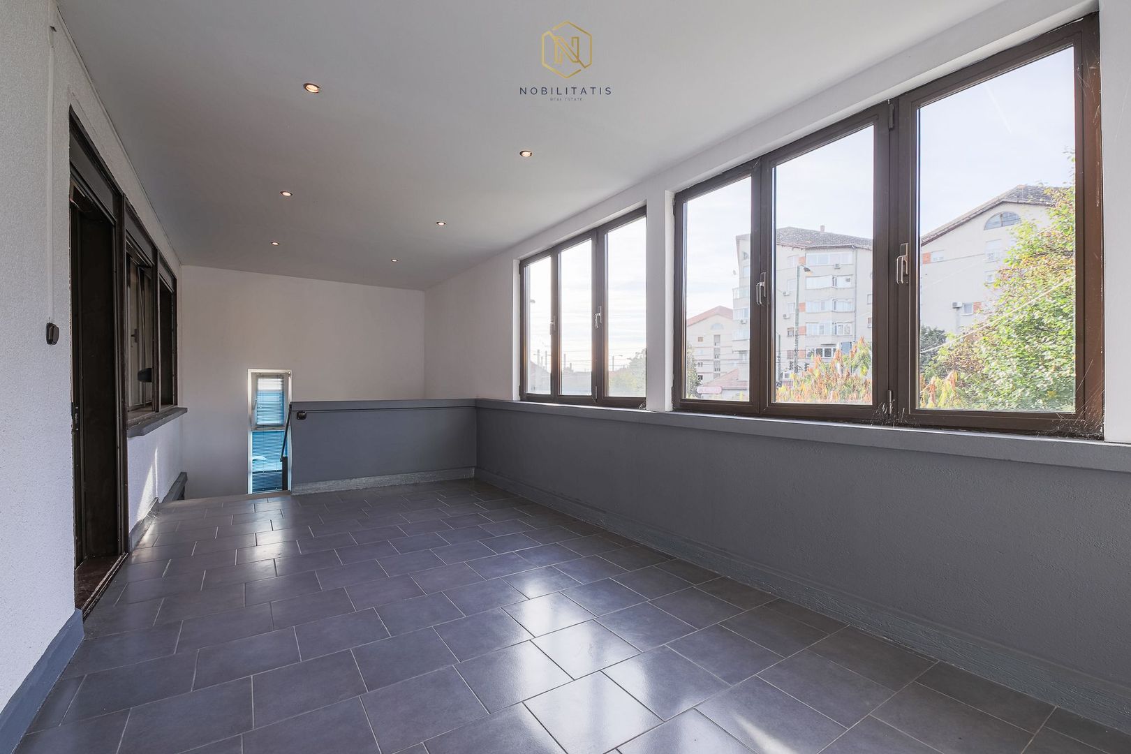 Inchiriat - Spatiu birouri 135 mp | Curte privata, 6 locuri parcare - Poză 32