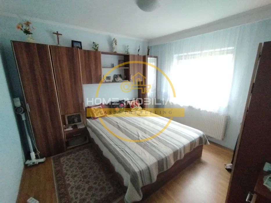 Etaj 1 Apartament 4 Camere-Decomandat 81mp!/2Bai-Bloc din 1984 Zona Frumoasa - Poză 2