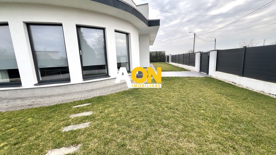 Casa individuala superfinisata, 3 camere, 2 bai,  500mp teren - Poză 29