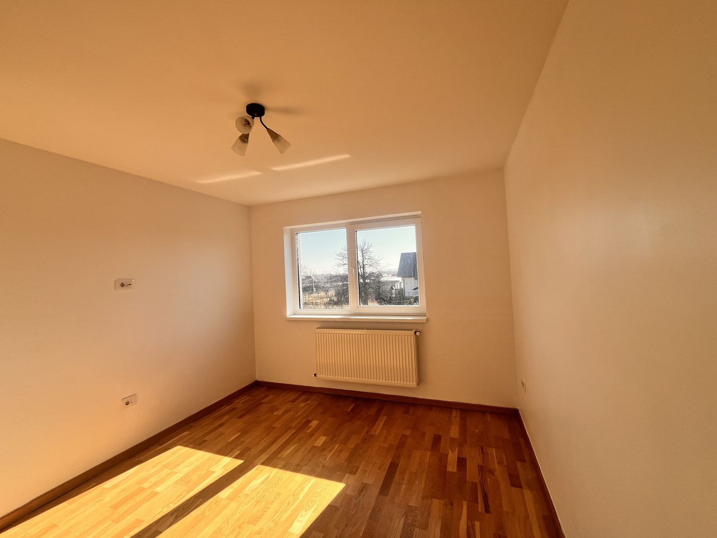 Duplex de Vanzare/Inchiriere I Suceava/Tișăuți I 107.000Euro - Poză 9