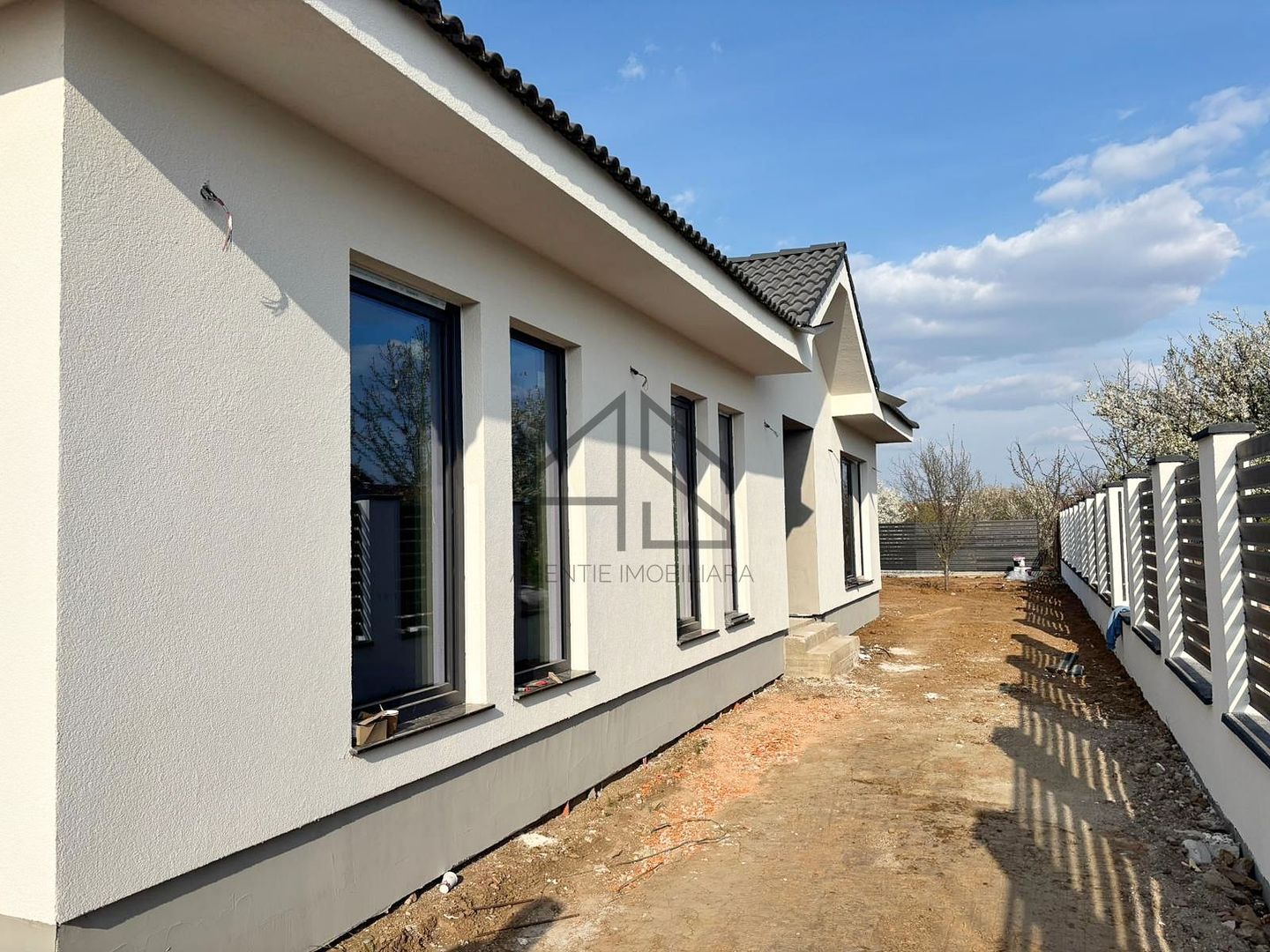 De vânzare | casă individuală 4 camere | Grigorescu - Poză 1