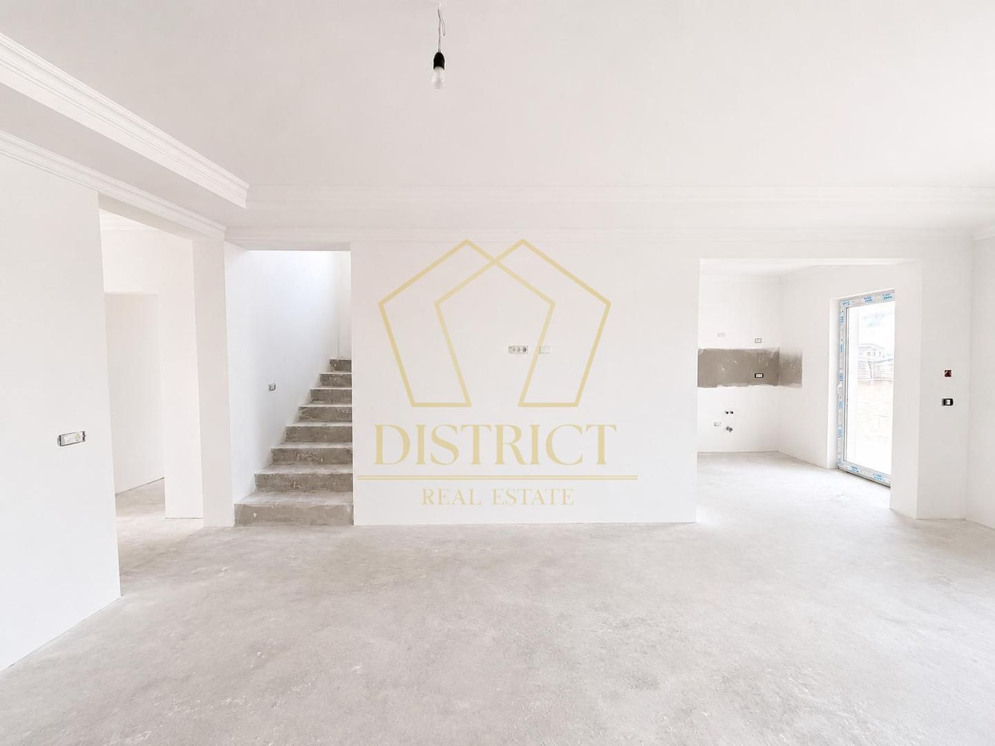 Duplex spatios cu 5 camere | Sacalaz - Poză 2