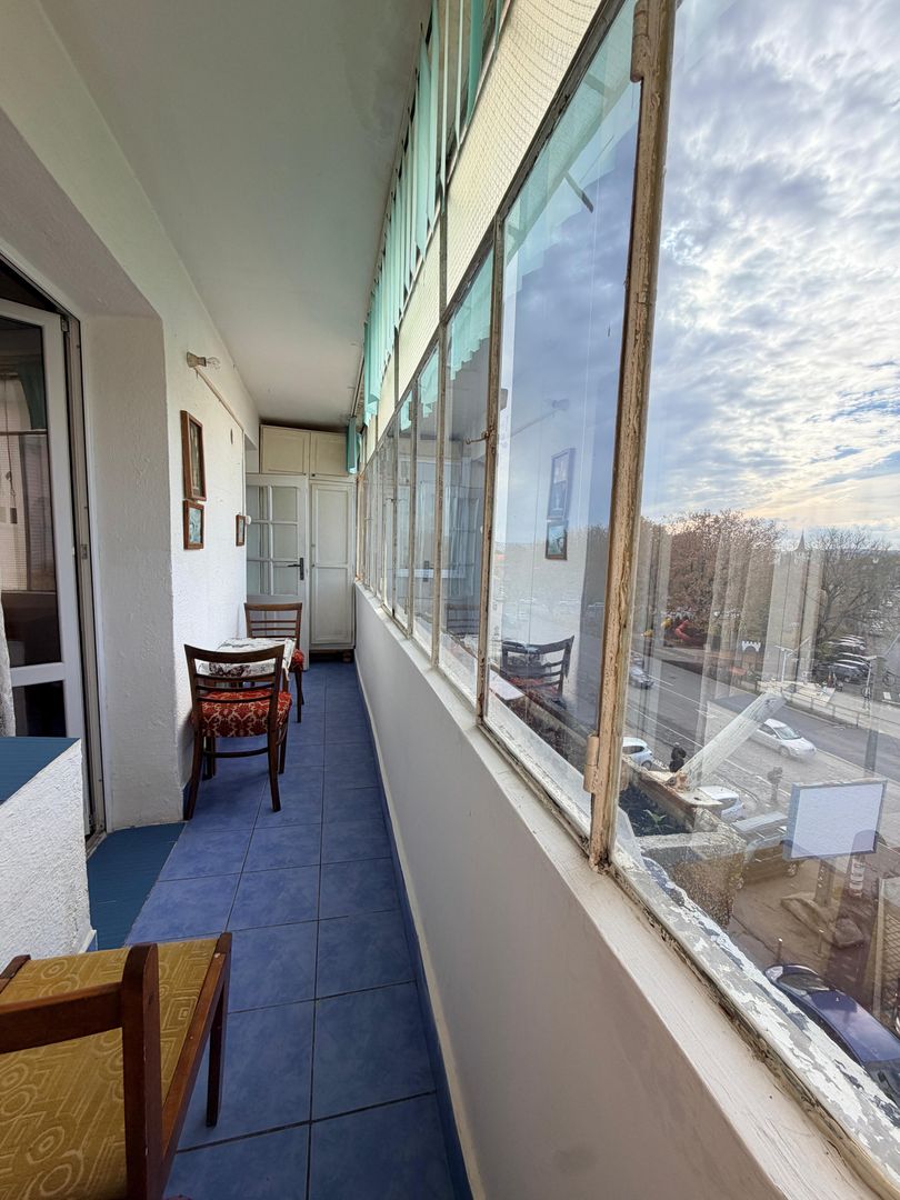 Apartament cu 3 Camere și 2 Băi  – Cartier Unirii - Zona Darina - Poză 12