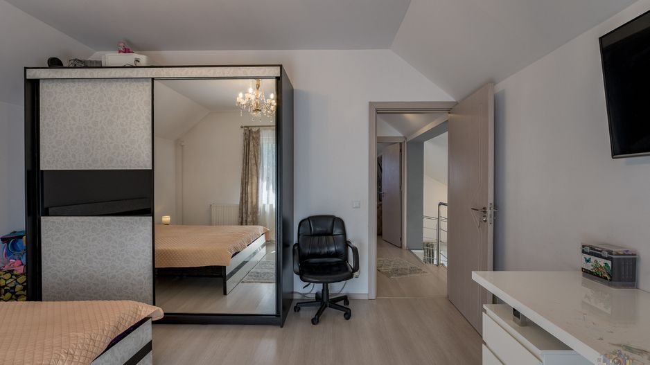 Casă P+M, 4 camere și curte amenajată | Pantelimon - Poză 18