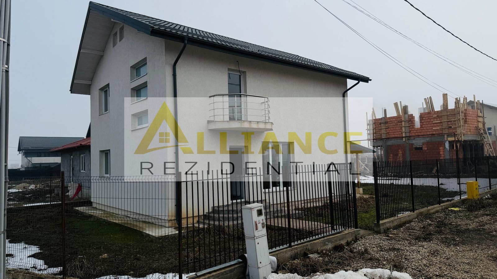5 camere || strada asfaltata || gata de mutare || - Poză 2