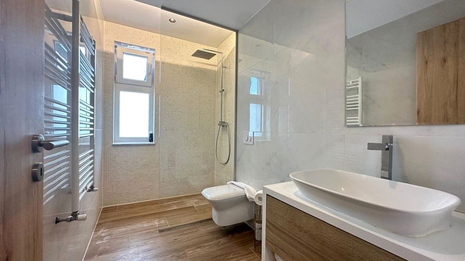 Vânzare penthouse LUX 4 camere cu terasa de 122 mp zona Coresi - Poză 28