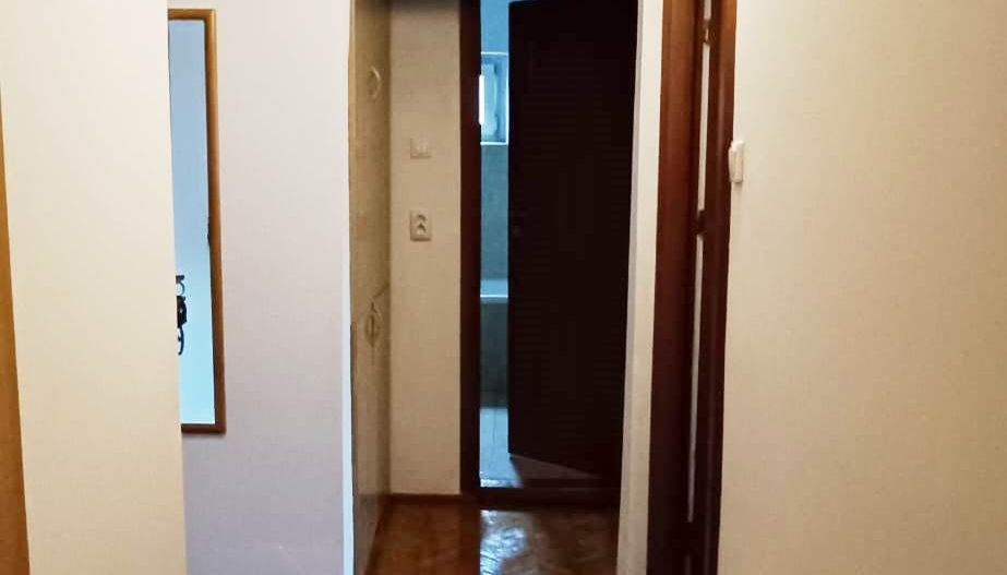 Apartament cu 4 camere in Tractoru-Independentei - Poză 19