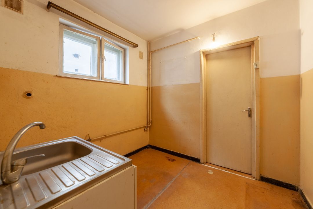 Apartament 3 camere, etaj 3/4, Razboieni - Poză 7