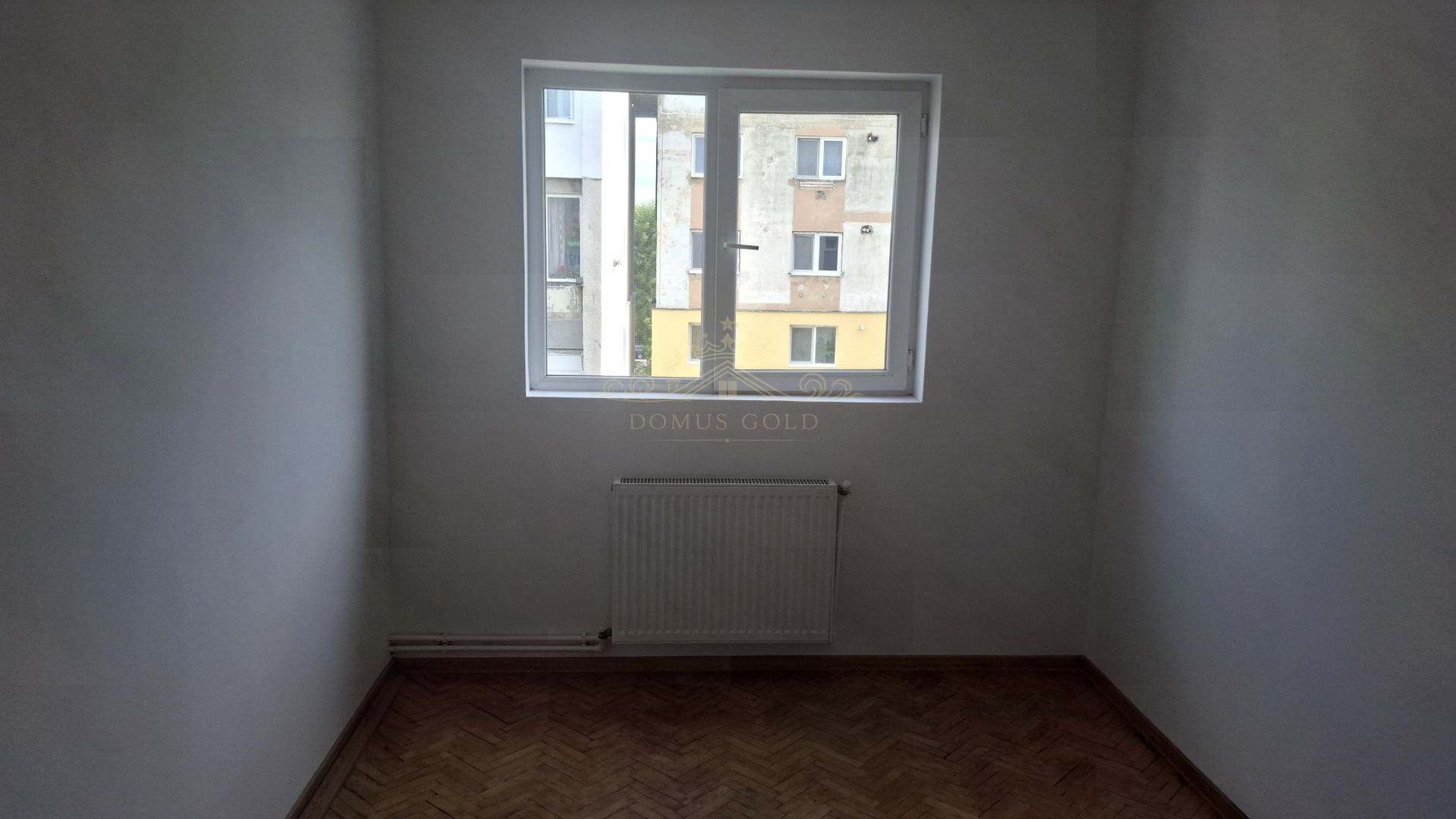 Vind urgent apartament in Turda . - Poză 16