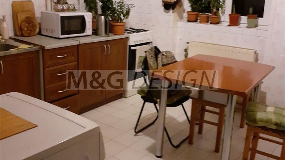 5 camere zona Piata Unirii 2 bai 115mp CENTRALA PROPRIE - Poză 1