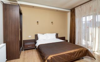 Pensiune Eforie Nord 17 camere plus spatiu comercial - Poză 9