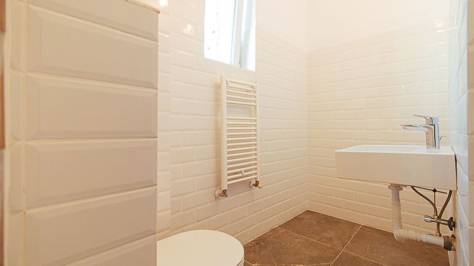 Exclusivitate - Zona Tribunalului , Sf. Constantin, spațiu stradal - Poză 9