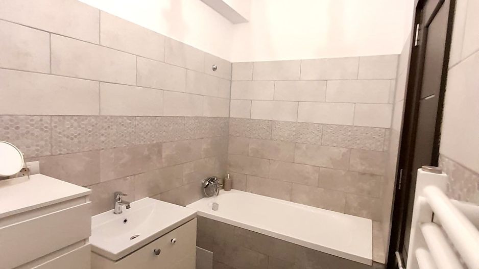 APARTAMENT LA PRIMA INCHIRIERE CU CURTE - Poză 12