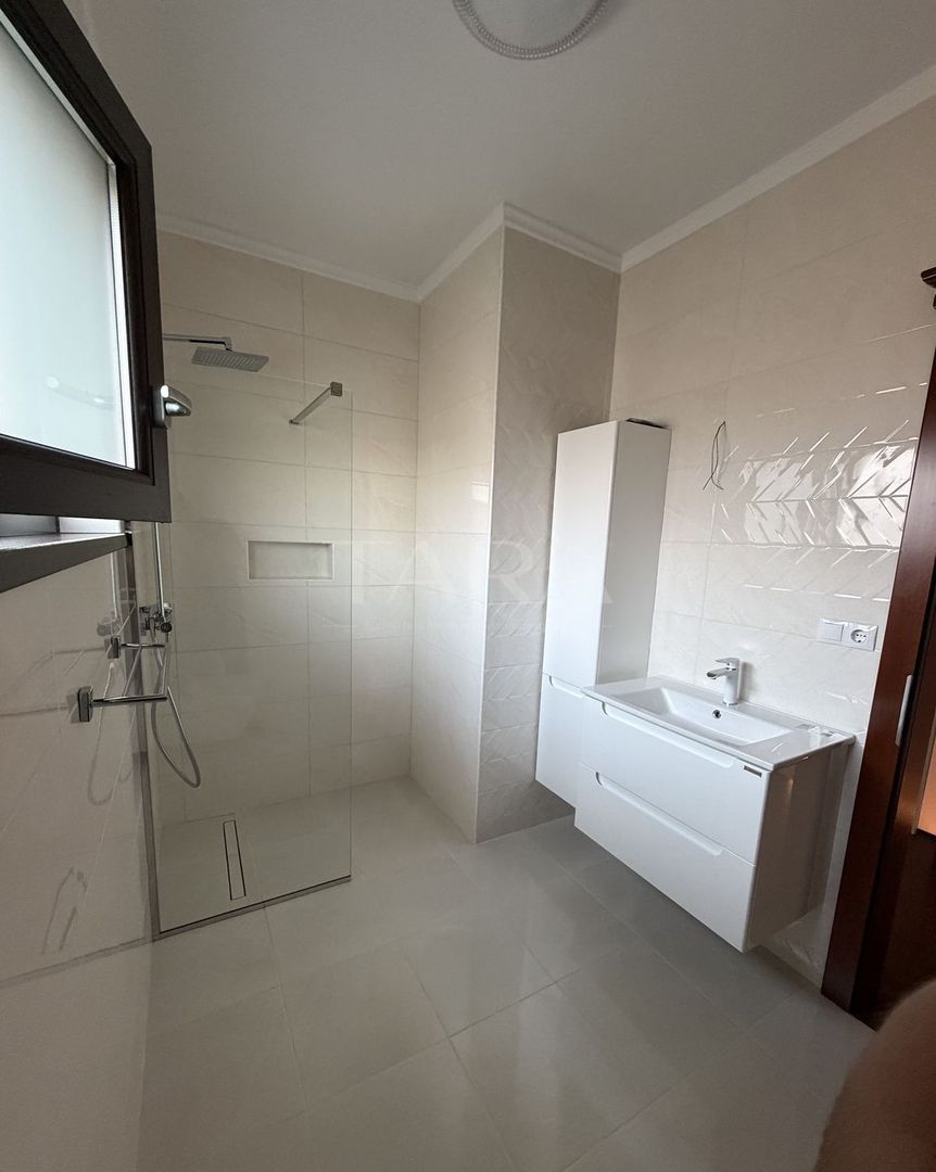 Casă tip duplex, modernizată integral, în zona Terra – Florești. - Poză 10