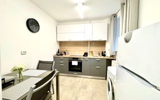 2 camere central vis-a-vis de Posta Mare - Poză 4