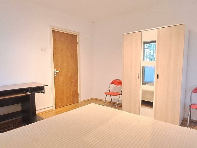 3 camere | Centrala proprie | Parcare - Poză 3