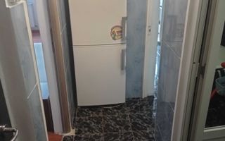Închiriez apartament cu 1 camera Nicolina - Poză 2