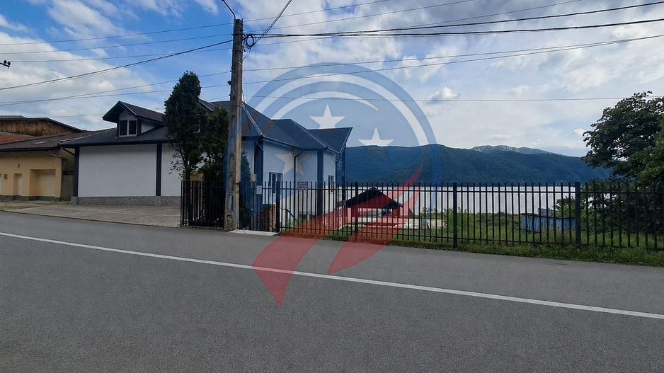 Pensiune Premium de Vânzare pe Malul Dunării – Eșelnița | 0% Comision - Poză 3