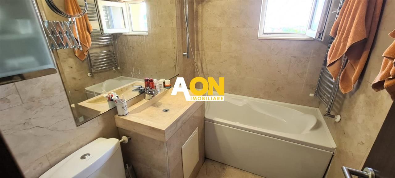 Apartament de Vanzare, 2 camere,  priveliste superba - Poză 11