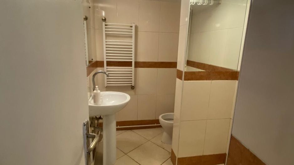 Birouri Piața Romană - Poză 6