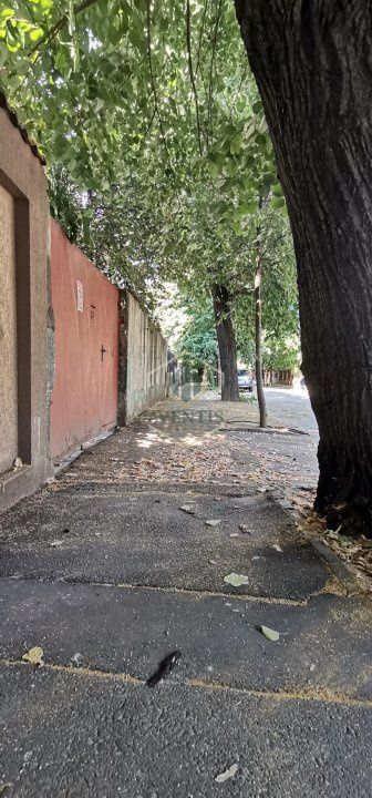 Inchiriere apartament 3 camere in vila, semidecomandat - Poză 36