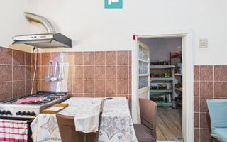 Casă de familie cu grădină și potențial în Giroc - Poză 10