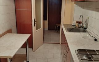 3 cam decomandat Torontalului etaj 1 - Poză 3