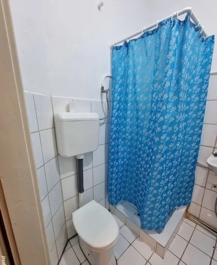 Apart 1 cam Balcescu parter centrala proprie - Poză 5