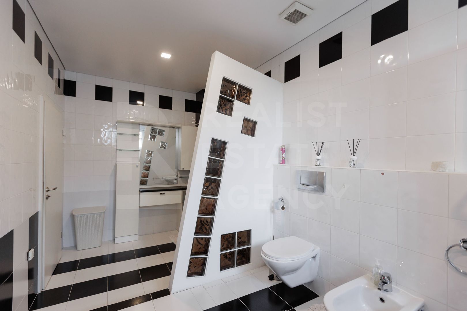 Chirie, apartament, 4 camere, str. Mihai Eminescu, Centru - Poză 18