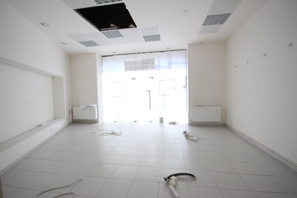 Spațiu comercial de 92mp în zona Ultracentral - Poză 17