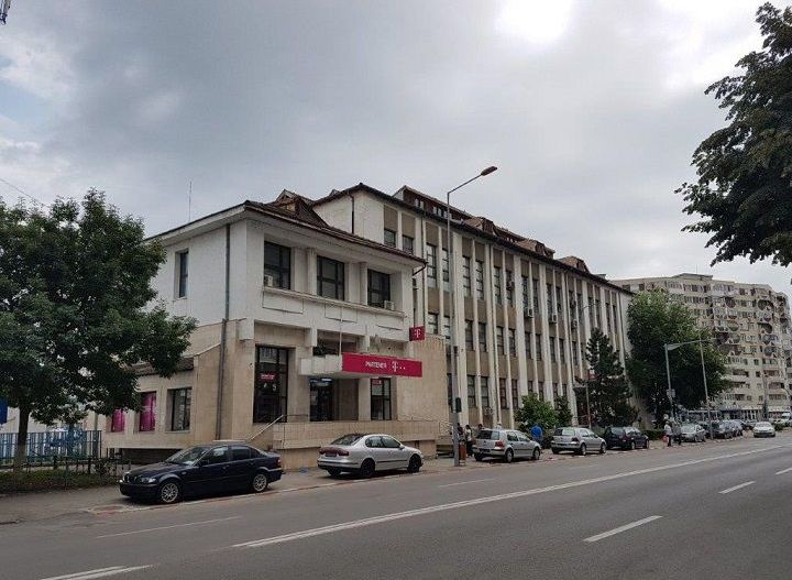 Cladire comerciala Alexandria - Poză 1