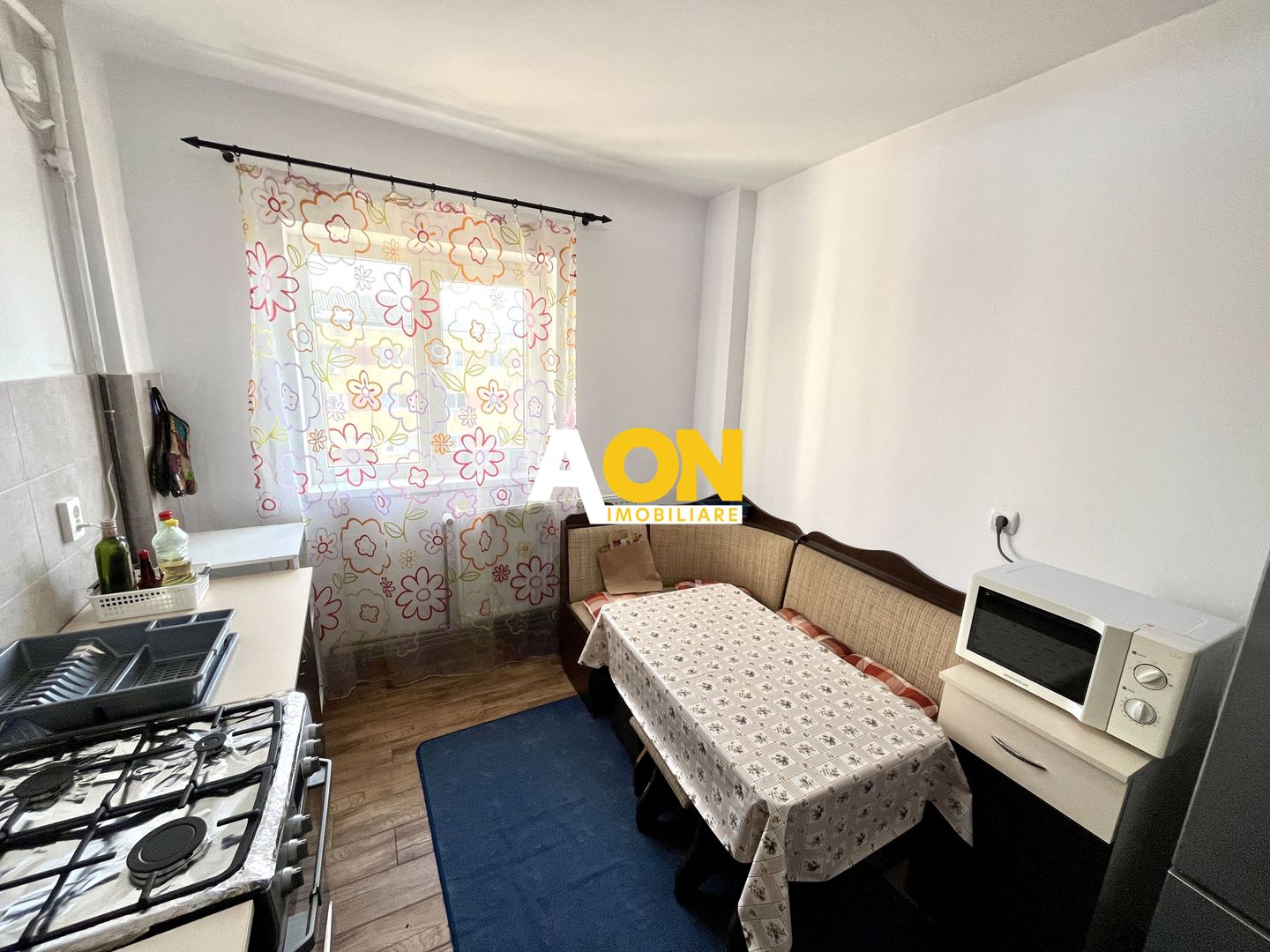 Apartament cu 3 Camere, Zona Mercur - Poză 7