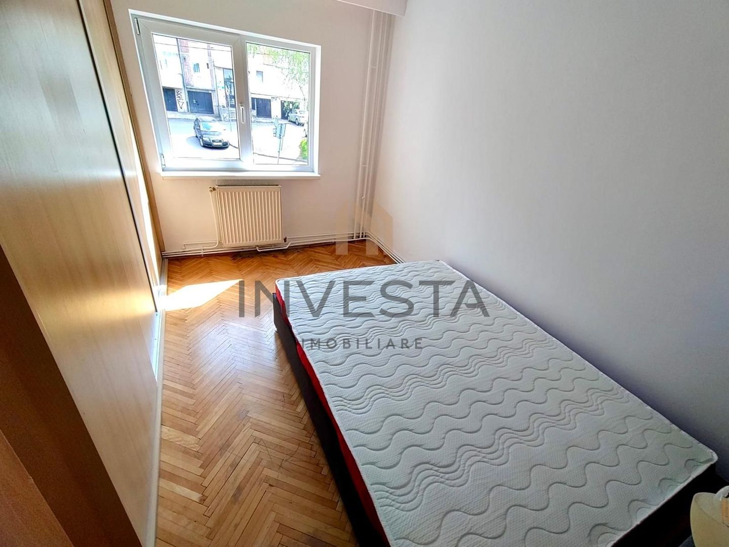 Apartament cu 4 camere decomandate, bd. Titulescu. - Poză 4