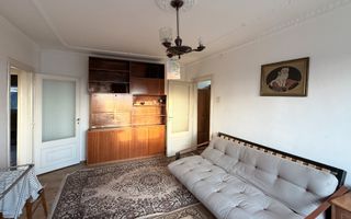 Apartament de vanzare, 3 camere, 68 mp, balcon și boxă – Zona Olimpia - Poză 1