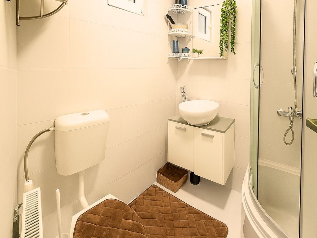 Casă renovată vis-a-vis de Parcul Carol | 3 camere, 2 băi, curte proprie 30 mp - Poză 15