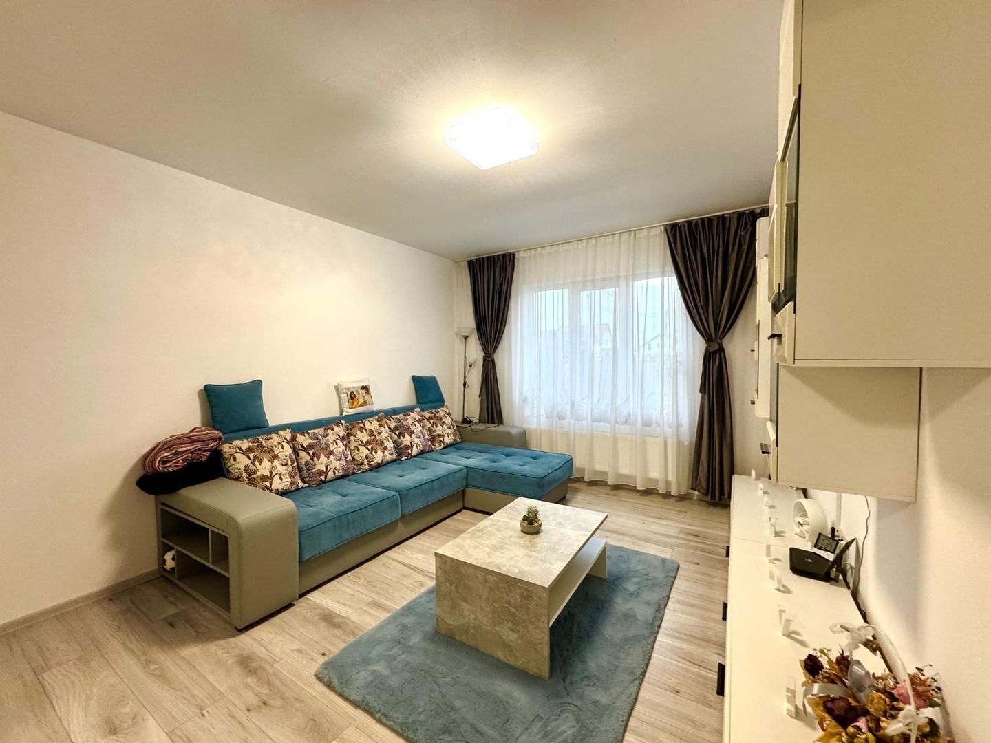 Super Pret - Duplex  4 camere - pozitie excelenta - Utvin  Comision 0% - Poză 3