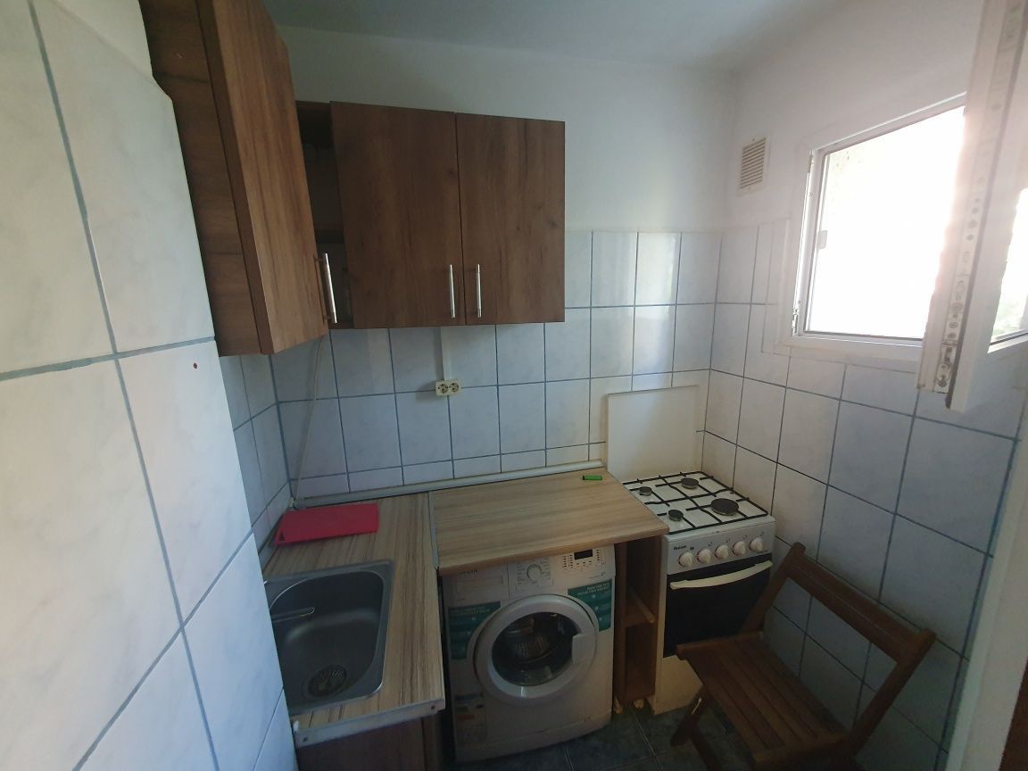 Proprietar inchiriez garsoniera rond alba iulia centru decebal - Poză 2