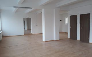 Incepe afacarea ta prospera in unul din aceste Spatii comerciale, Tractorul - Poză 7