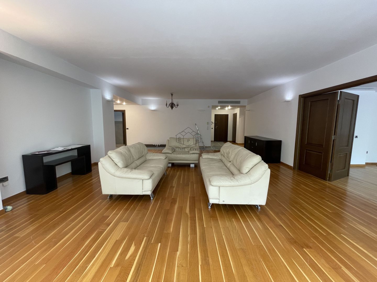 APARTAMENT SUPER CU 4 CAMERE IN DOROBANTI CAPITALE - Poză 10