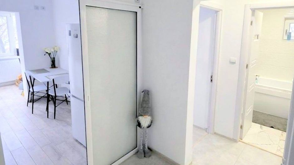 De vanzare apartament cu 2 camere Siderurgistilor Vest - Poză 1