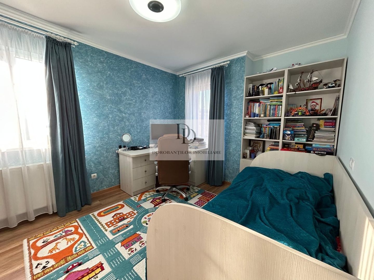 Apartament 4 camere singur pe nivel + 50 mp Pod + 2 Parcari | Oașului - Poză 8