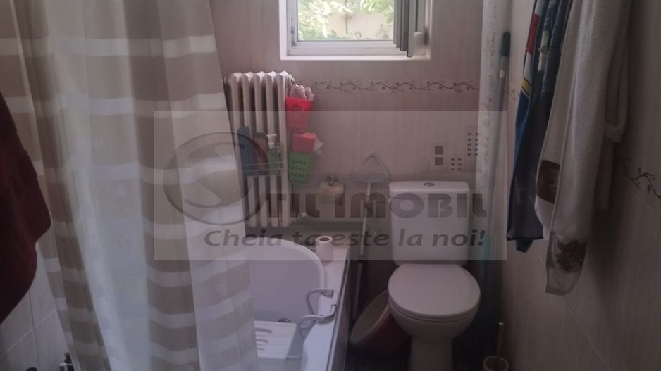 Ap 2 camere, 62 mp, central, etaj 1/2 ,loc de parcare - 190.000 € neg - Poză 4