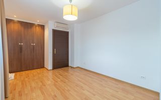 Vanzare - vila spatioasa cu gradina - Condominiu - Iancu Nicolae - Poză 20