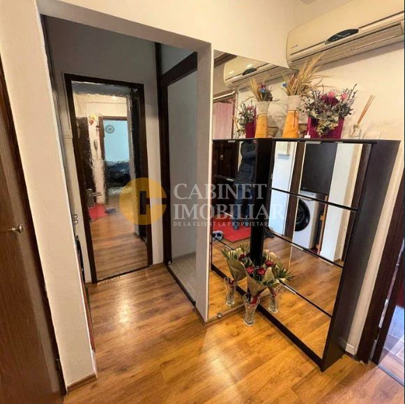 Etaj 2, apartament cu 2 camere decomandat zona Galata - Poză 3