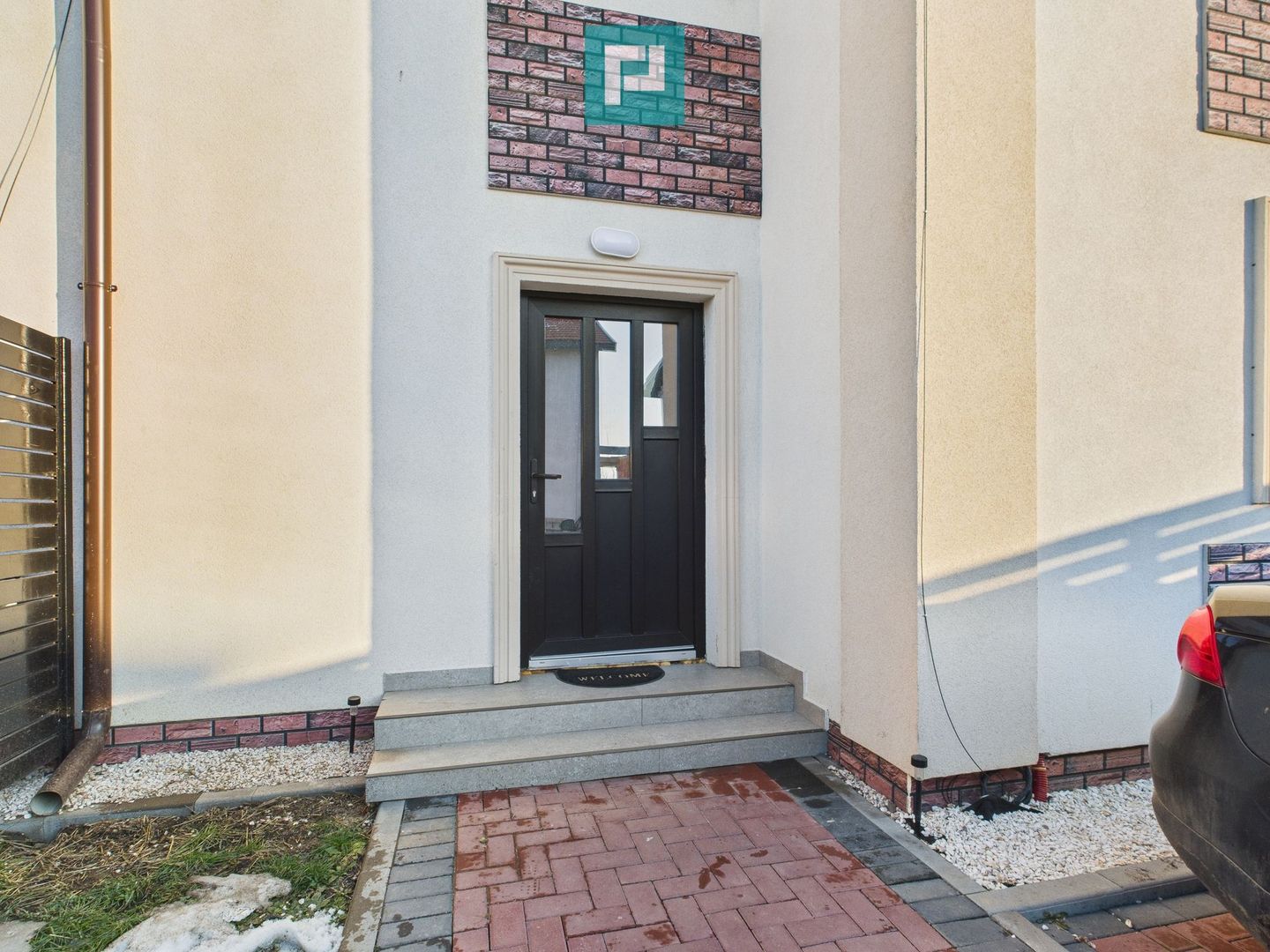 Casă cu 3 camere, P+1–Giarmata - Poză 1