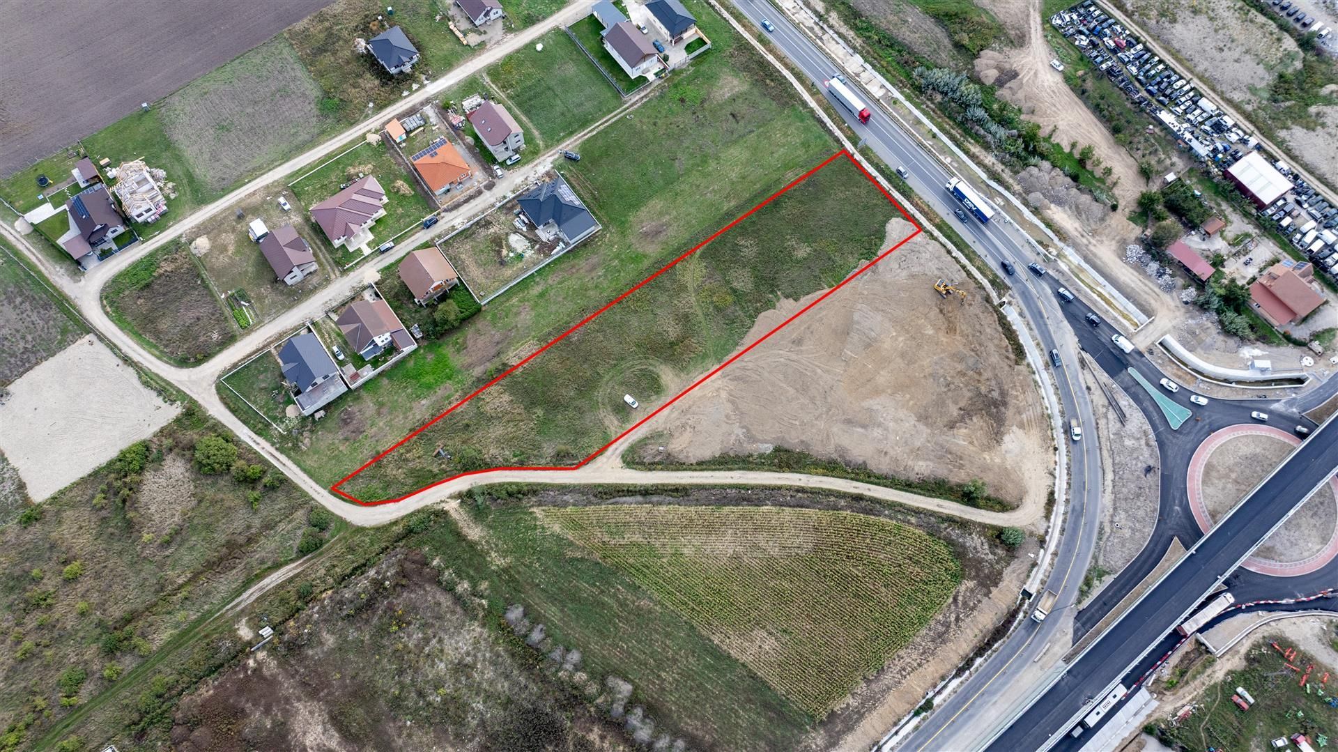 Teren intravilan Osorhei langa centura - Poză 4