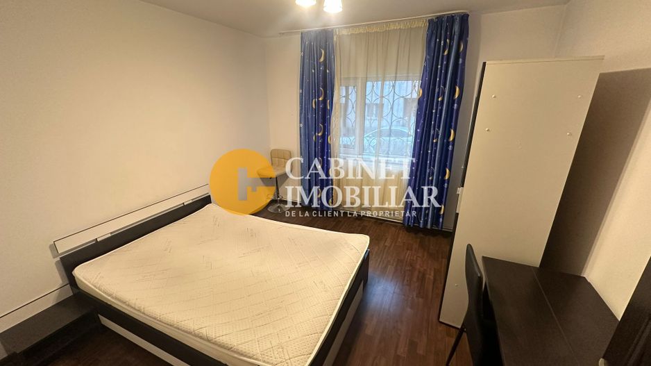 PODUL DE FIER - 2 CAMERE DECOMANDAT - BLOC 1981 - Poză 2