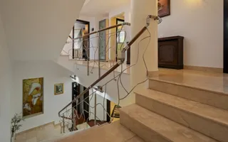 VILA ELEGANTA 5 CAMERE CU CURTE SI TERASA || EROU IANCU NICOLAE- PIPERA - Poză 13