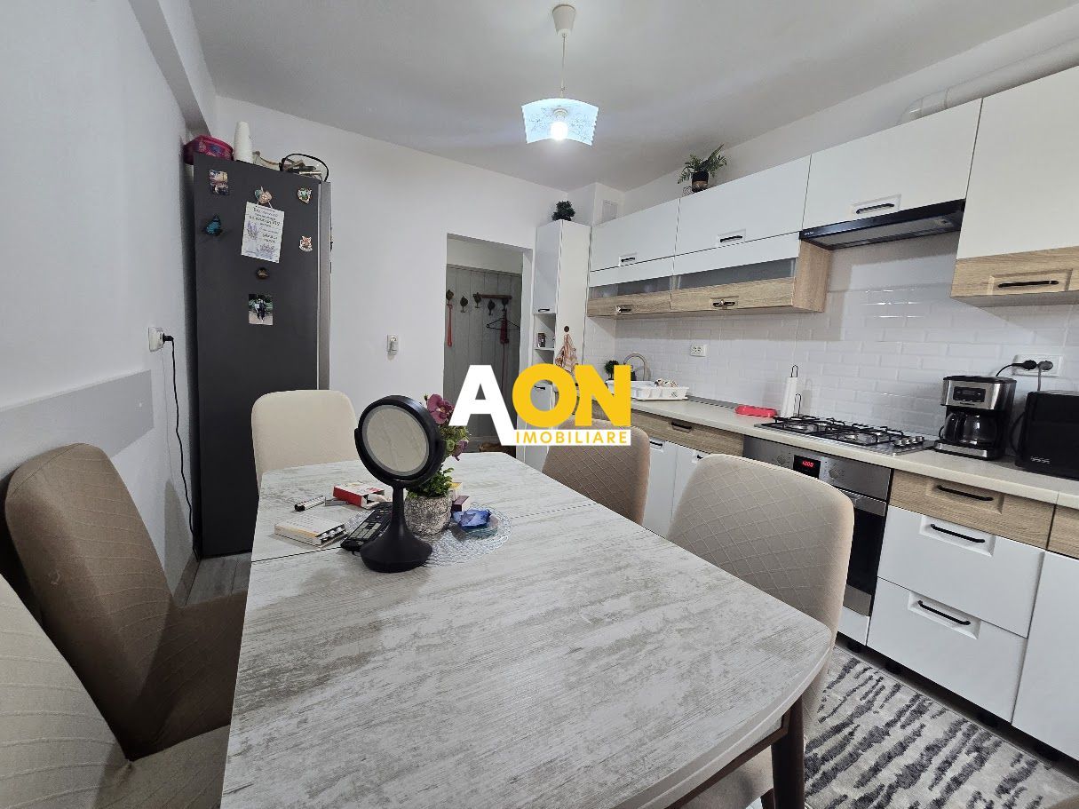 Apartament 3 Camere, 2 Bai, Renovat, Zona Cetate - Poză 1